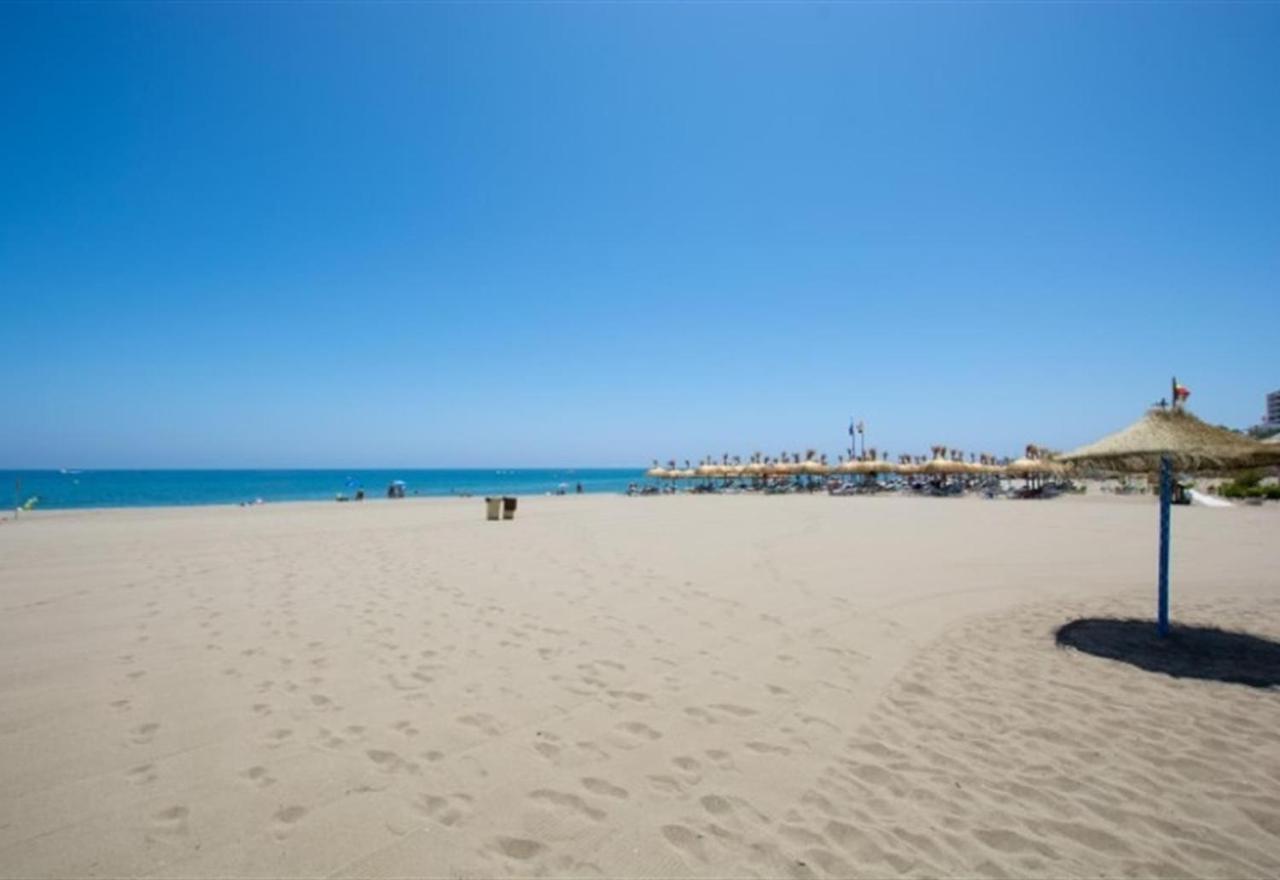 Beach Apartment Montemarcarihuela Torremolinos Exteriör bild