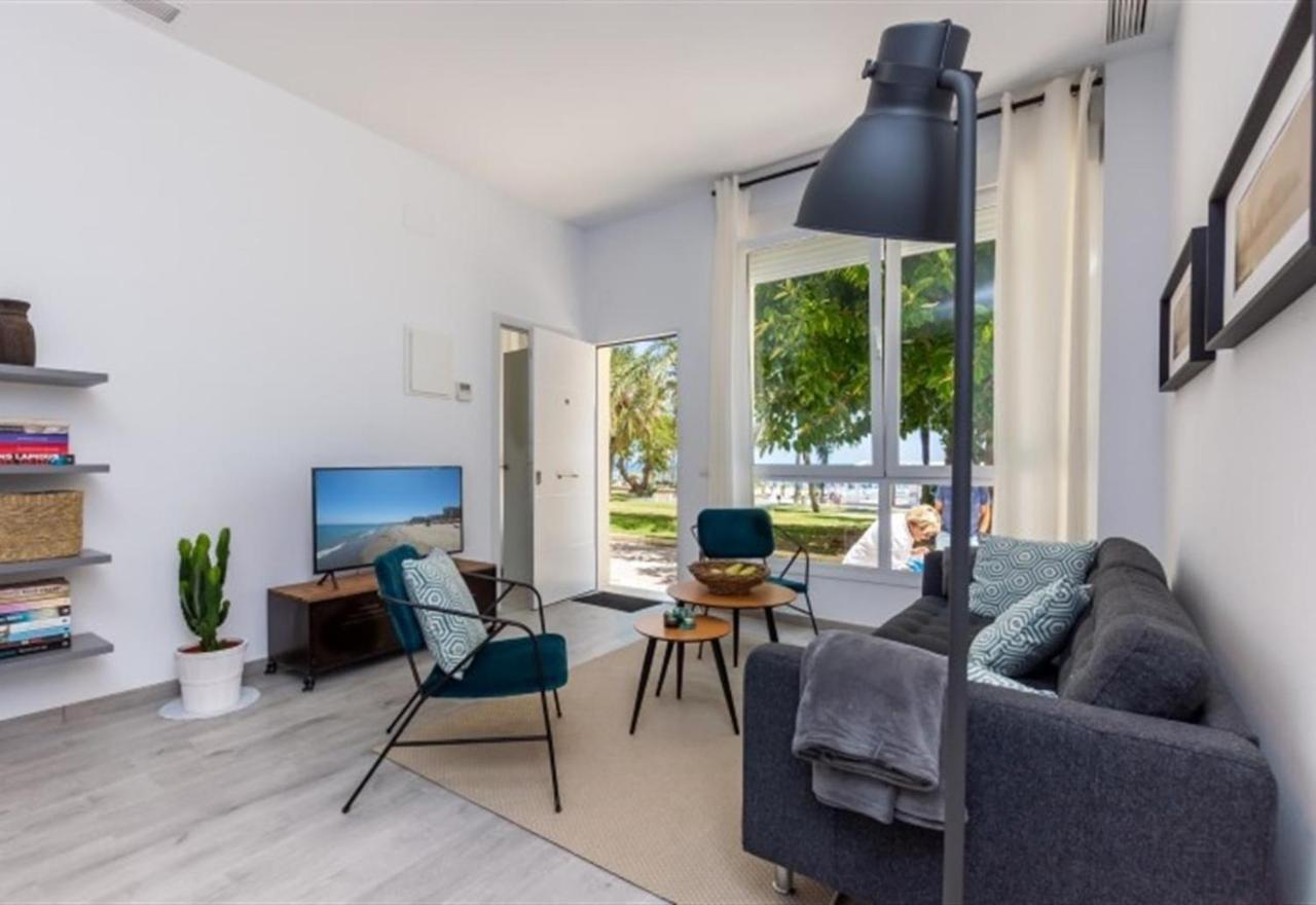 Beach Apartment Montemarcarihuela Torremolinos Exteriör bild