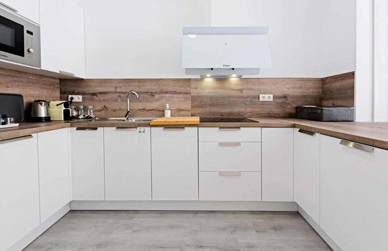 Beach Apartment Montemarcarihuela Torremolinos Exteriör bild