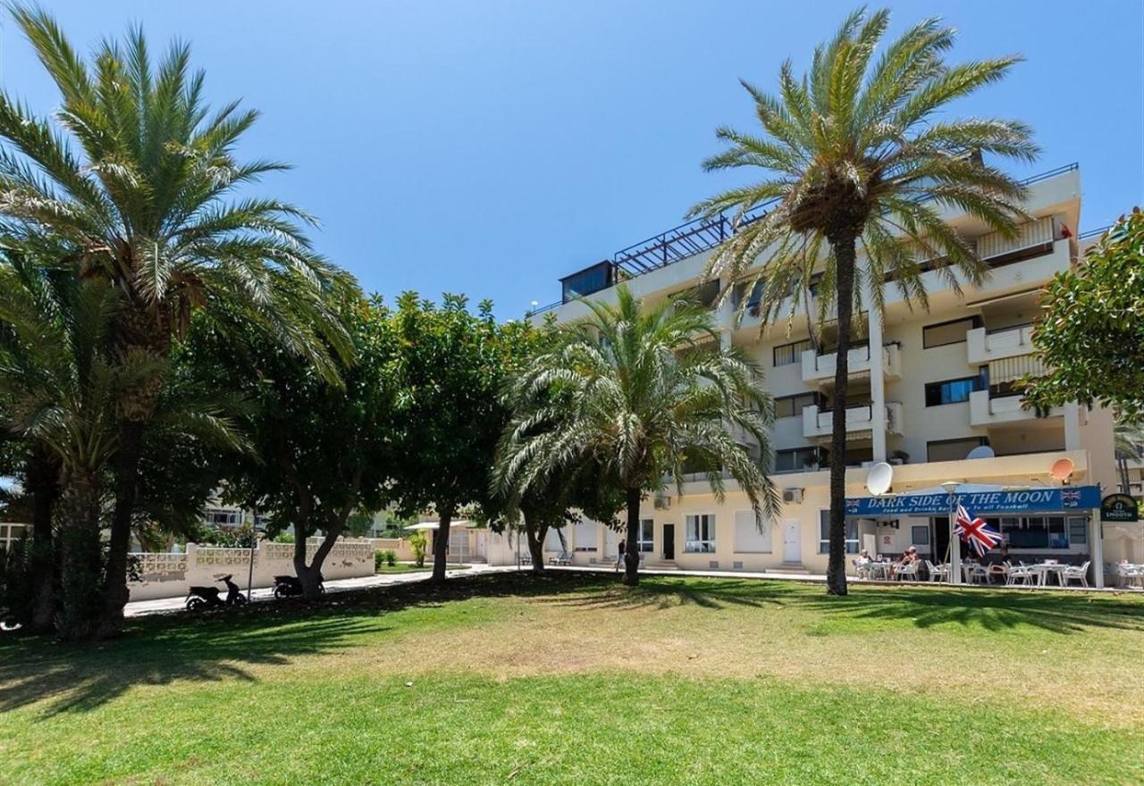 Beach Apartment Montemarcarihuela Torremolinos Exteriör bild