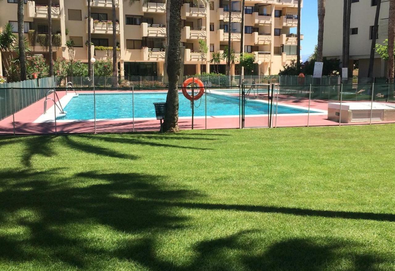 Beach Apartment Montemarcarihuela Torremolinos Exteriör bild