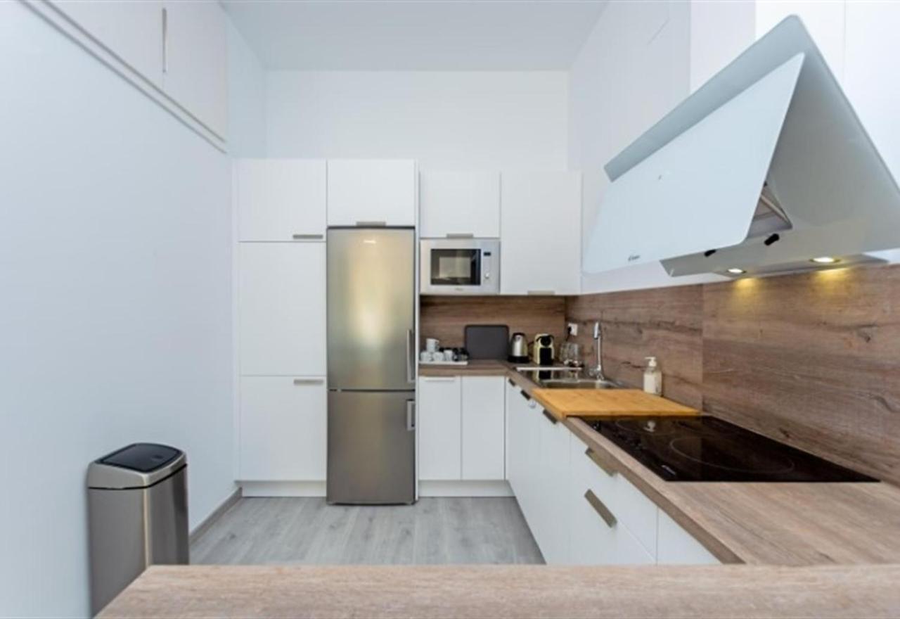 Beach Apartment Montemarcarihuela Torremolinos Exteriör bild