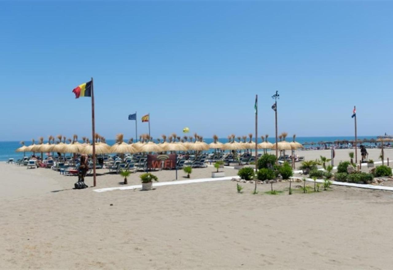 Beach Apartment Montemarcarihuela Torremolinos Exteriör bild